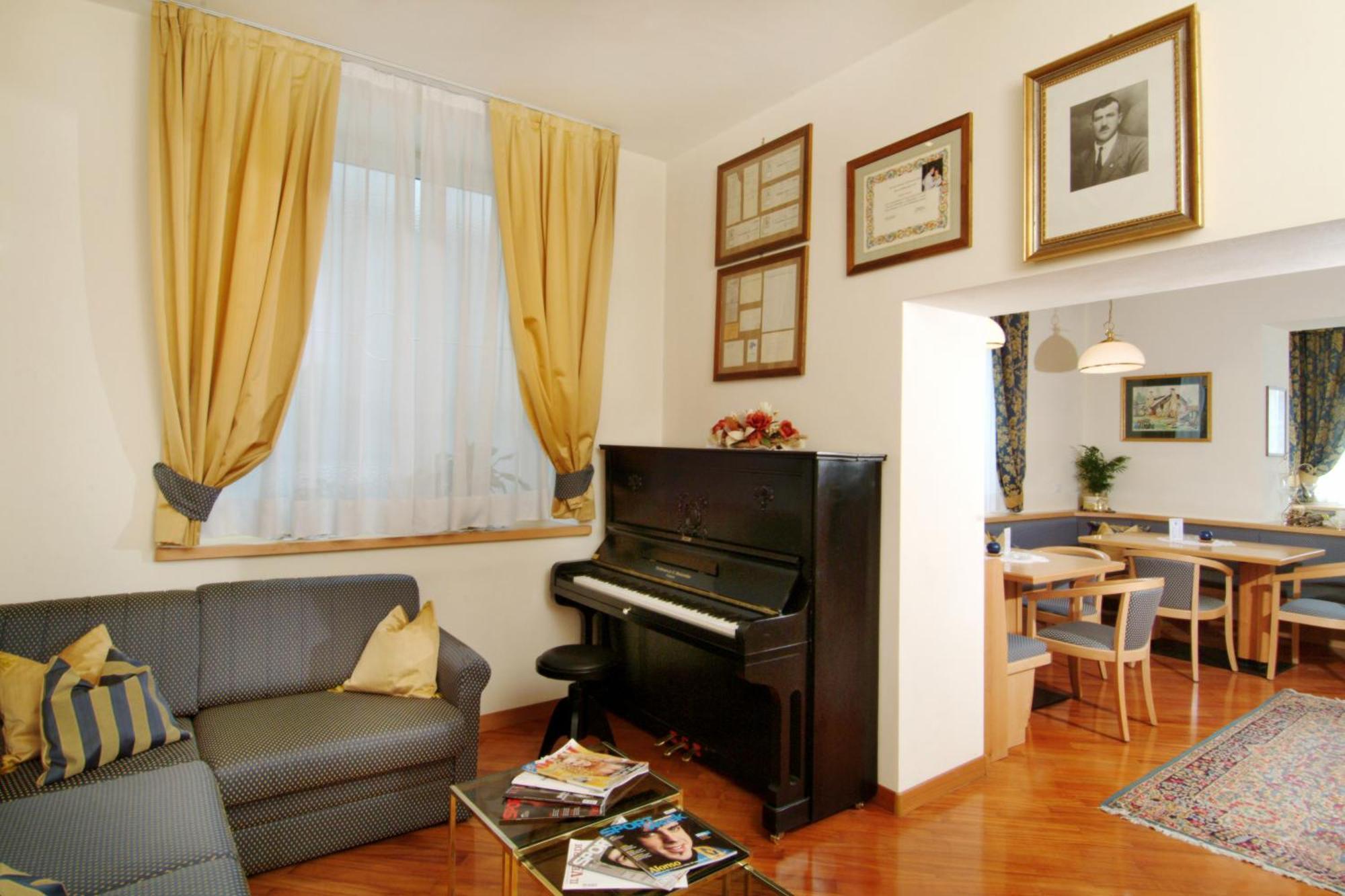 Hotel Faloria Моэна Экстерьер фото