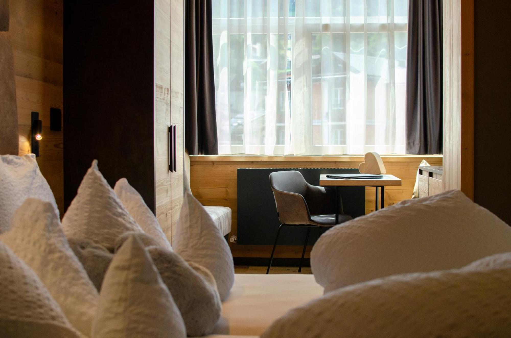 Hotel Faloria Моэна Экстерьер фото